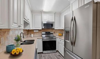 27207 Plantation Dr NE, Atlanta, GA 30324