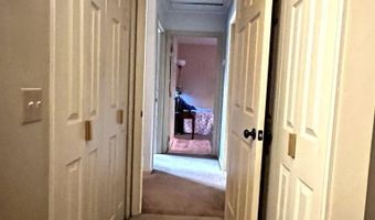 408 Duryea Dr, Auburn, IN 46706