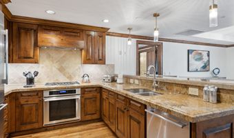 415 E Dean St Unit 17 Week 7 St, Aspen, CO 81611