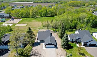 810 Morrison Ave, Annandale, MN 55302