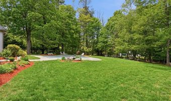 3 Cedar Rock Mdw, East Greenwich, RI 02818