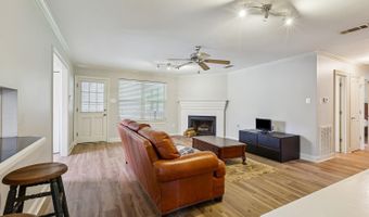 1614 Brookhollow Dr, Baton Rouge, LA 70810