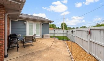 9513 Sequoia Ct, Affton, MO 63123