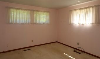 324 Hillcrest Ave, Batesville, IN 47006