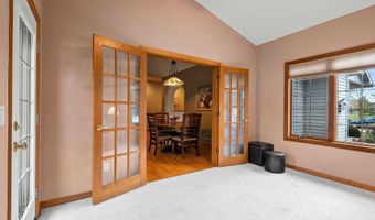 3302 E FALLCREEK Ln, Appleton, WI 54913