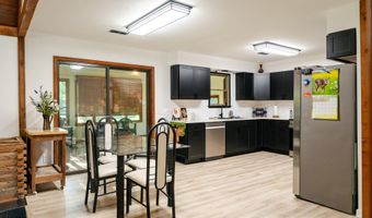 303 N Hudson Ave, Aurora, MO 65605