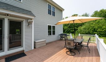 33 Hobart Hill Rd, Brookline, NH 03033