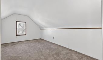 38 W 43RD St, Bayonne, NJ 07002