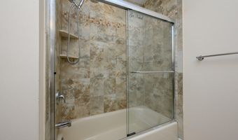 25 White Oak Ln, Aberdeen, NJ 07747