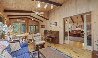 422 Bonny Rigg Hill Rd, Becket, MA 01223