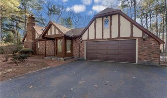 12 Georgiana Dr, Cumberland, RI 02864