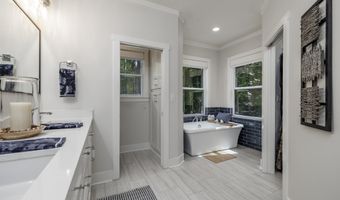 29 Gusta Ln, Hot Springs Village, AR 71909
