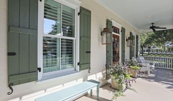 2 Tomlow Trce, Beaufort, SC 29906