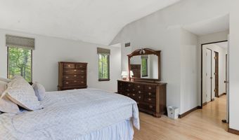 37 Tall Wood Holw, Avon, CT 06001