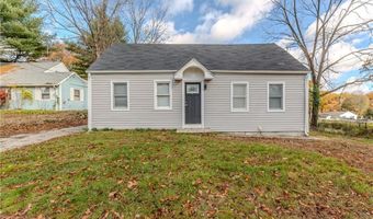 30 Bear Hill Rd, Cumberland, RI 02864