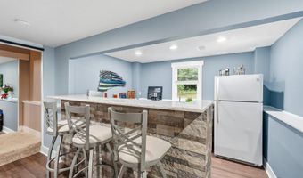6681 Wood Hollow Ct, Allendale, MI 49401