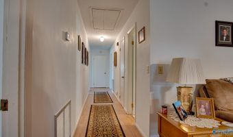 903 W Main St, Albertville, AL 35976