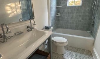 281 7TH St, Avalon, NJ 08202