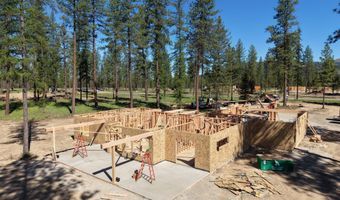 102 Wallace Ln, Blanchard, ID 83804