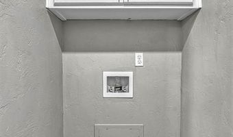 2404 N Robin St, Altus, OK 73521