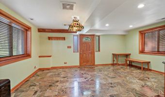 22665 W DEPOT St, Antioch, IL 60002