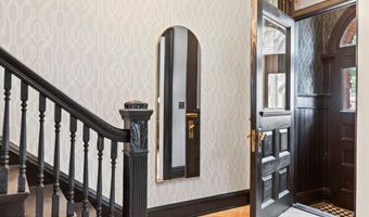 218 Lancaster St, Albany, NY 12210