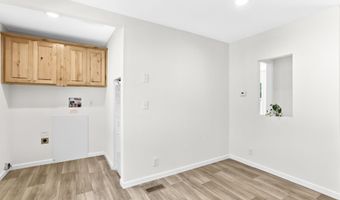 18780 Central Point Rd F, Oregon City, OR 97045