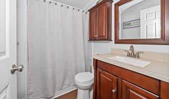 15 LEGEND Ln, Houston, DE 19954
