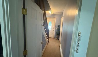 27 Matteson St, Coventry, RI 02816