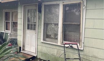 249 N 10th St, Aransas Pass, TX 78336