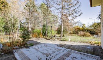 1849 W Spring Ridge Dr, Arlington Heights, IL 60004