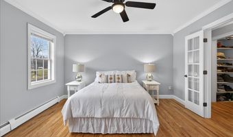 22 Emerald Ln, Bethany, CT 06524
