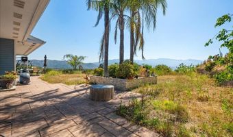 772 Rainbow Crest Rd, Fallbrook, CA 92028