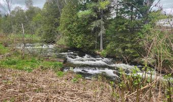 16 Northridge Rd, Burke, VT 05871