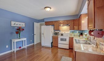 10228 BAYSIDE Dr, Dover, DE 19901