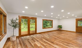 285 SPRUCE St, Alpine, WY 83128