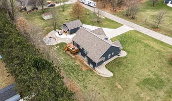 1749 Fairview Dr, Allegan, MI 49010