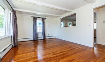 11 Bellevue Dr, Cranston, RI 02920