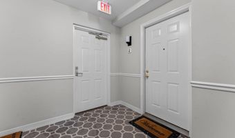 7501 ASHBY Ln J, Alexandria, VA 22315