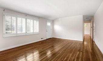 6903 FERN Ln, Annandale, VA 22003