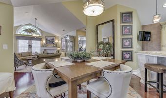 7386 Lake Lakota Pl, Indianapolis, IN 46217