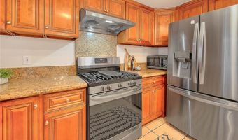 32 N Almansor Street D, Alhambra, CA 91801