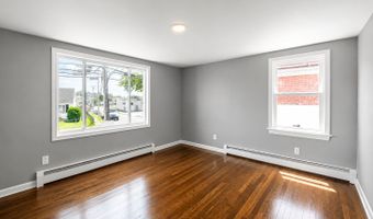59 Carnegie Ave, Bridgeport, CT 06610