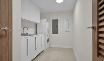 1135 103 St 505, Bay Harbor Islands, FL 33154