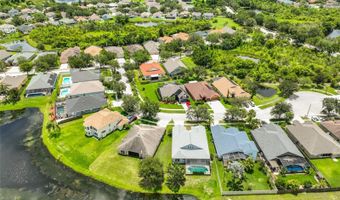 7114 CROMWELL PARK Ln, Apollo Beach, FL 33572