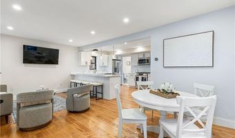 540 Middle Hwy, Barrington, RI 02806
