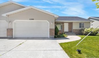 1190 Matchpoint Dr, Ammon, ID 83406