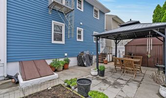 51 E 14TH St, Bayonne, NJ 07002
