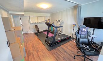9 ELNA Ct, Bayonne, NJ 07002