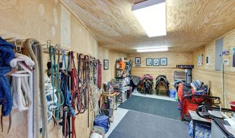 11800 S CARUS Rd, Oregon City, OR 97045